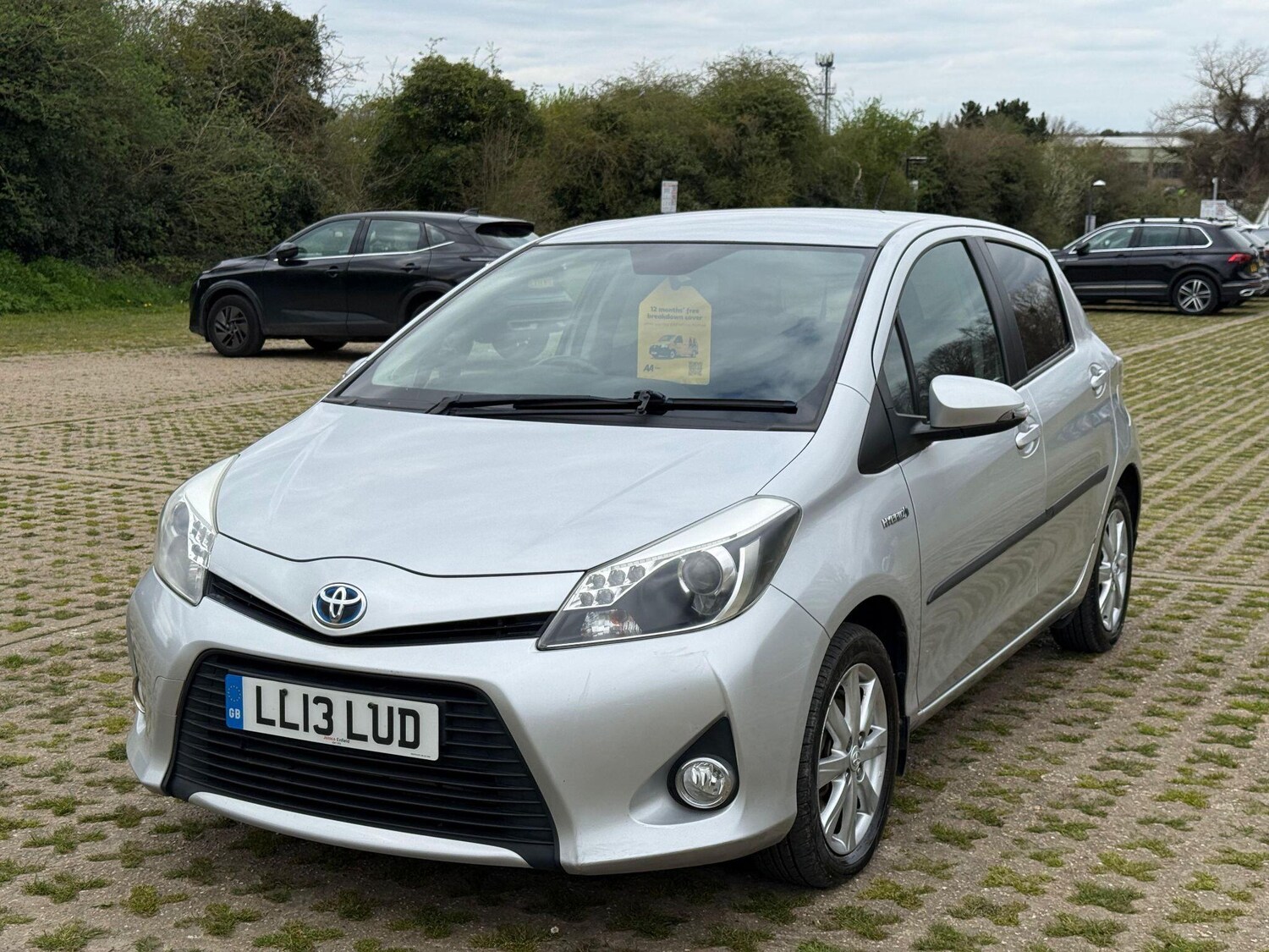 Used Toyota Yaris for sale - 78103563: Photo 3