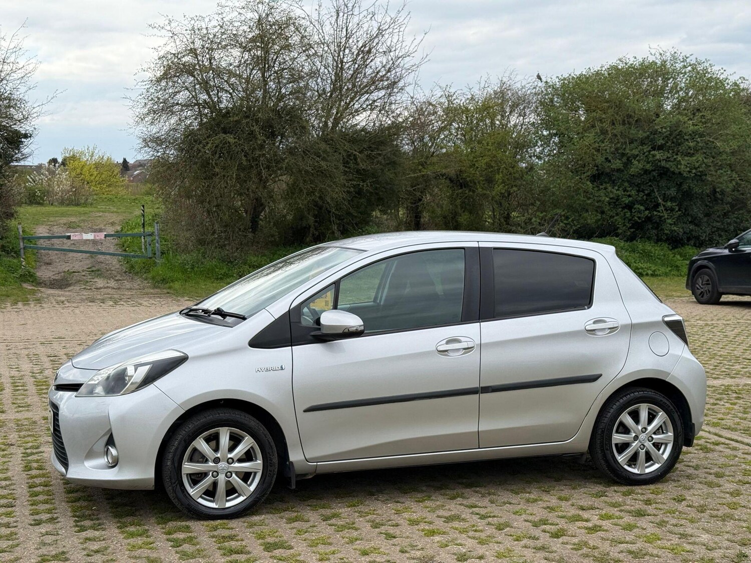 Used Toyota Yaris for sale - 78103563: Photo 6