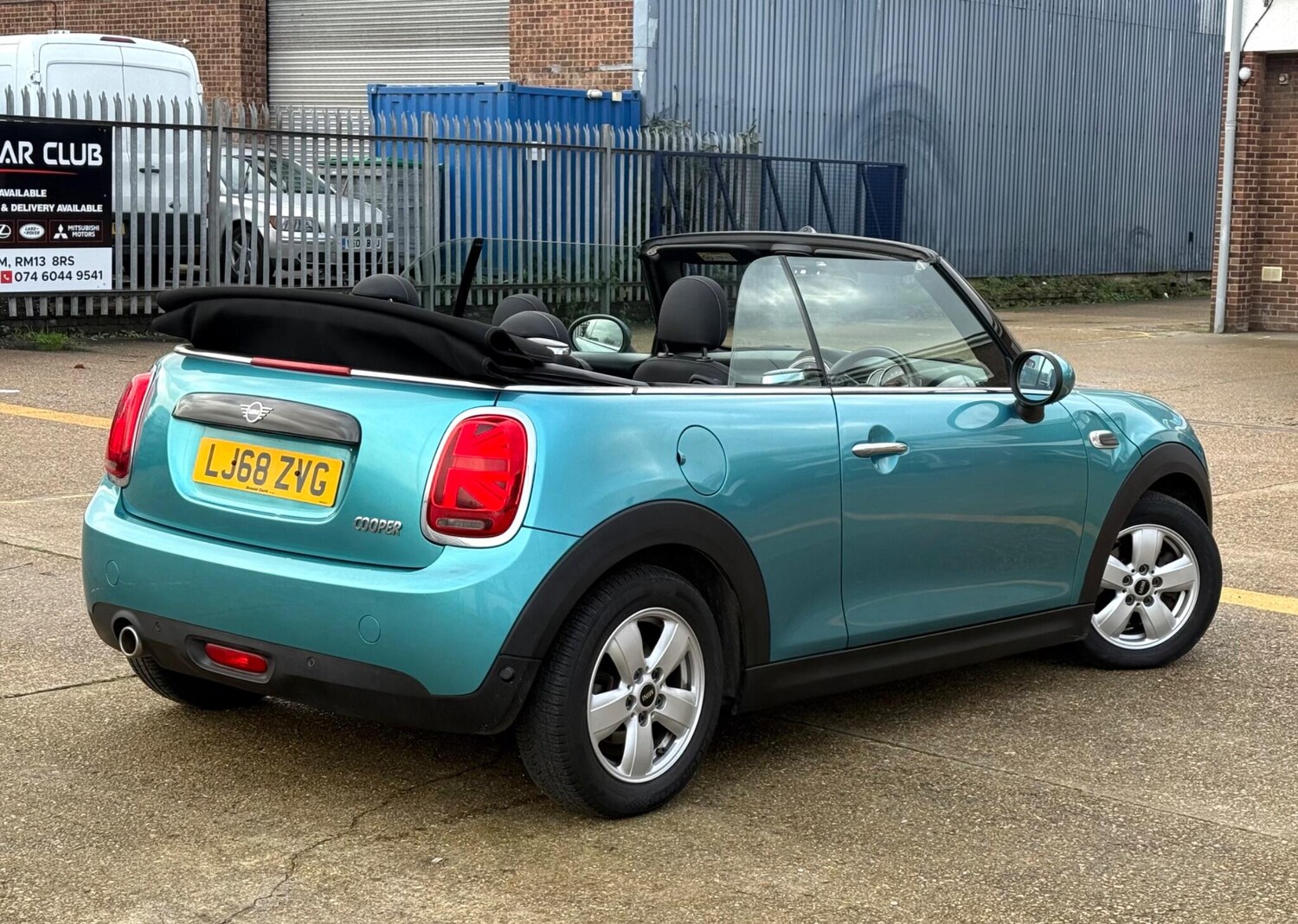 Used MINI Convertible 2018 for sale - 78001963: Photo 22