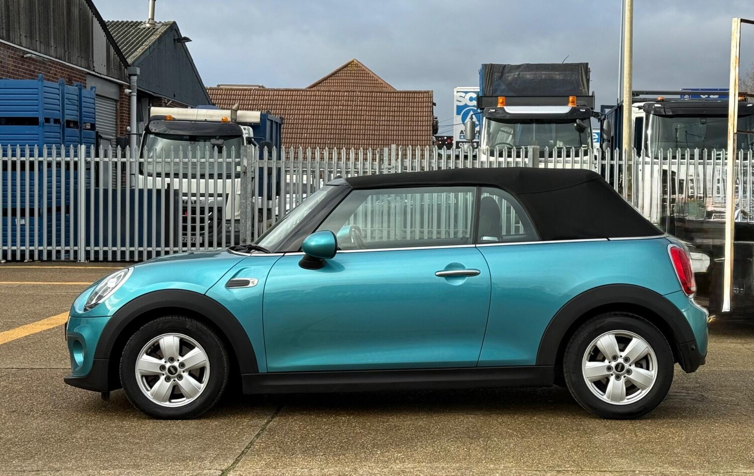 Used MINI Convertible 2018 for sale - 78001963: Photo 25