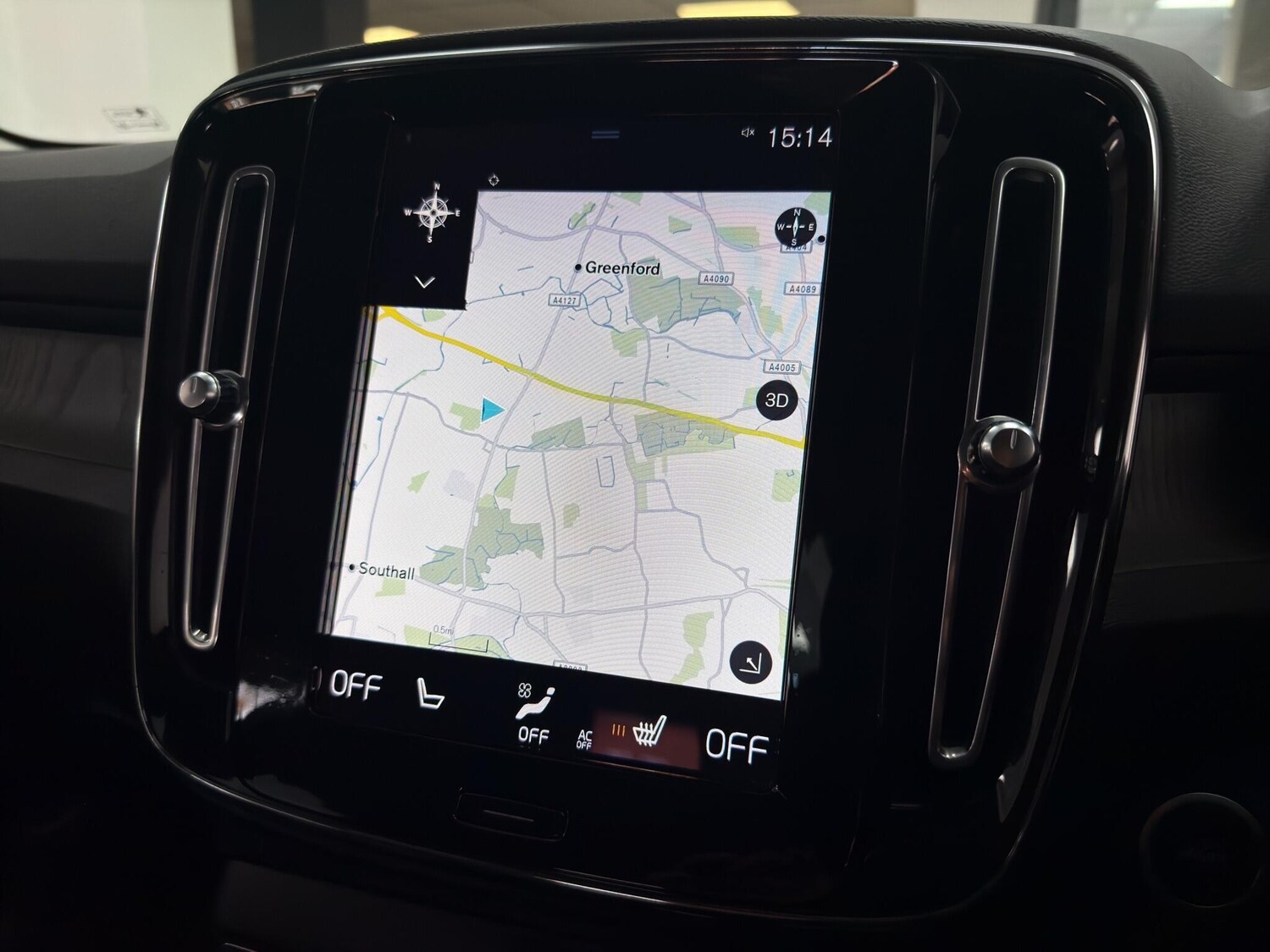 Used Volvo XC40 2021 for sale - 77890539: Photo 25