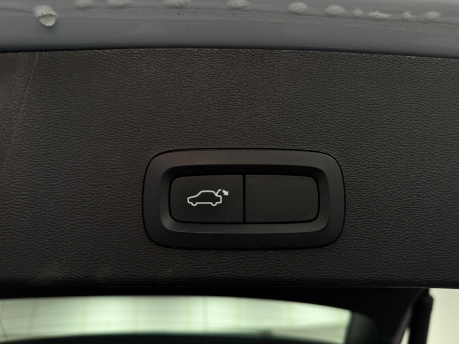 Used Volvo XC40 2021 for sale - 77890539: Photo 8