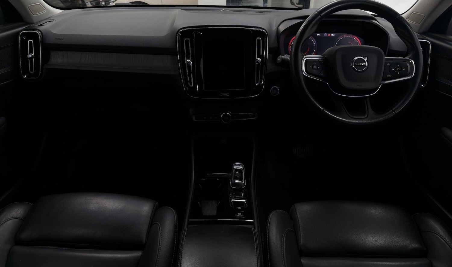 Used Volvo XC40 2021 for sale - 77890539: Photo 9