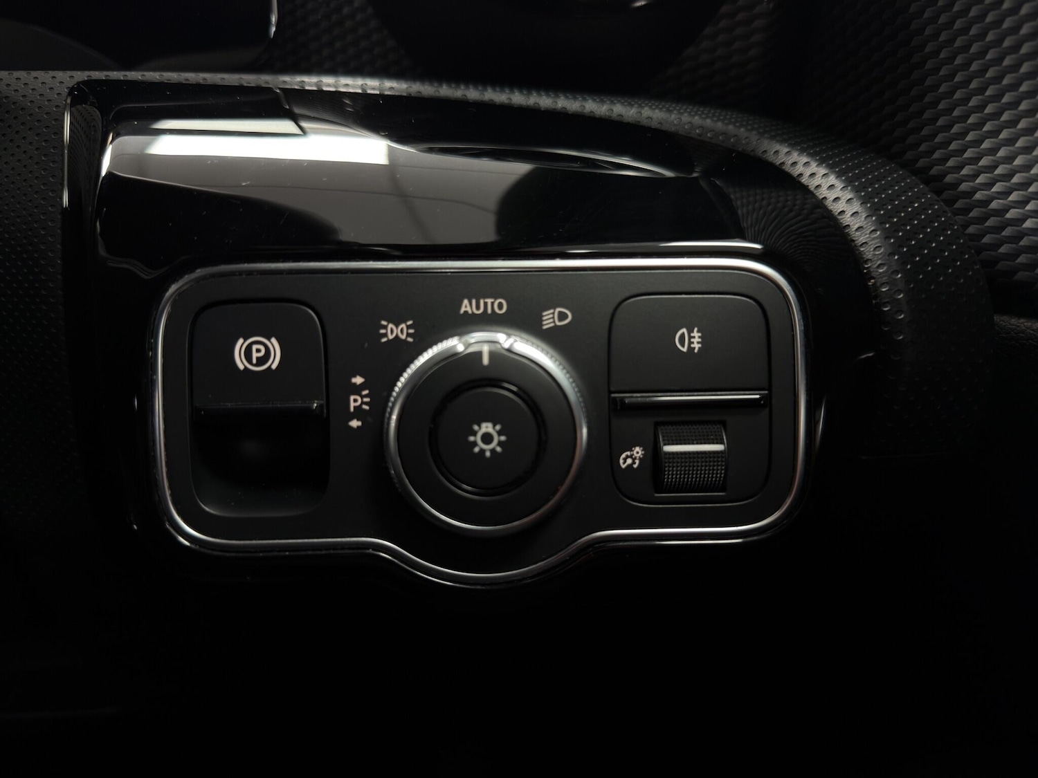 Used Mercedes-Benz A-Class 2019 for sale - 77762452: Photo 16