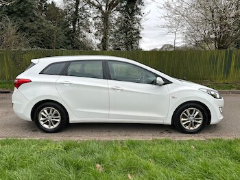 Used Hyundai i30 2015 for sale - 78022501: Photo