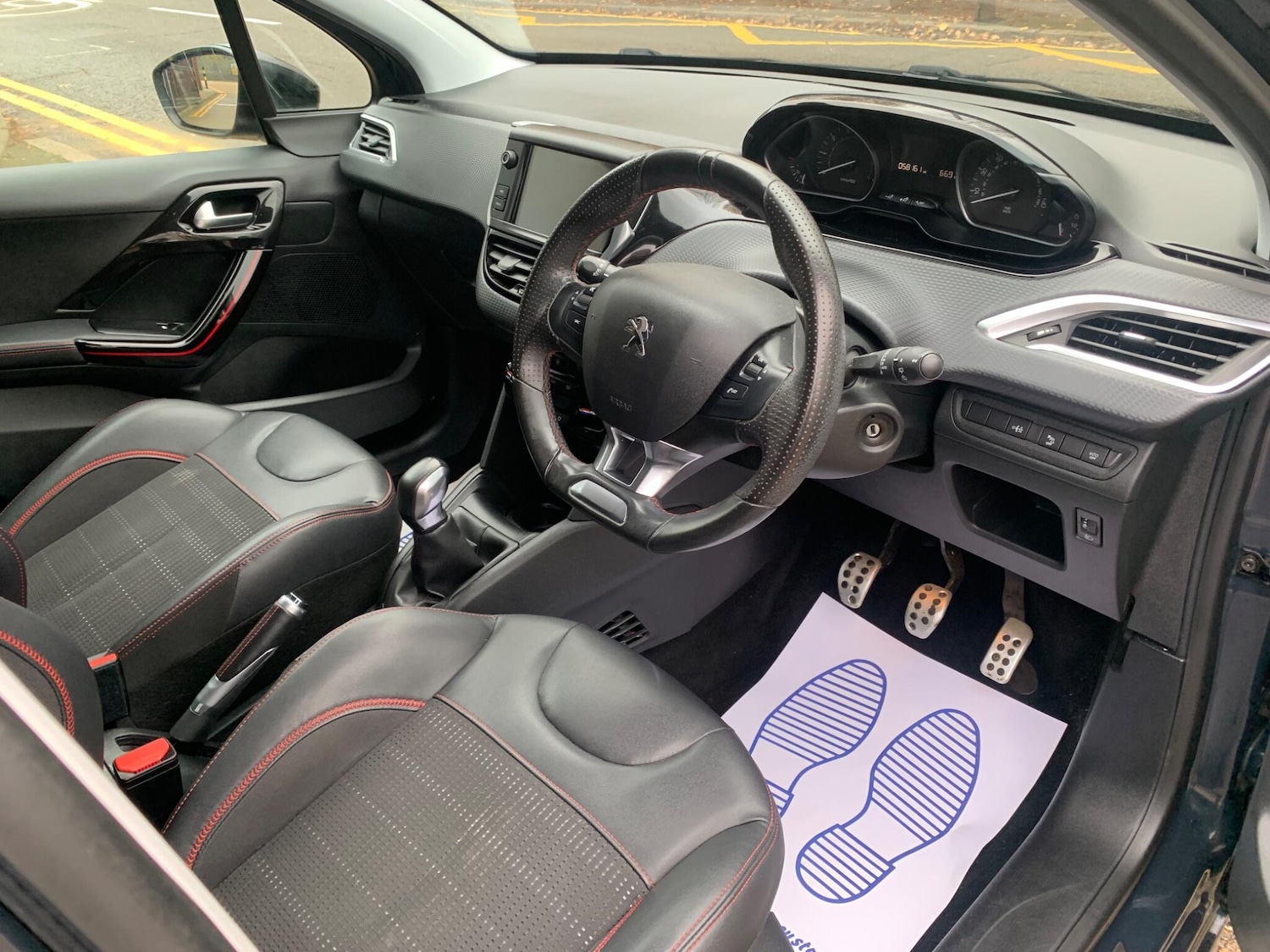 Used Peugeot 208 2018 for sale - 77927890: Photo 14