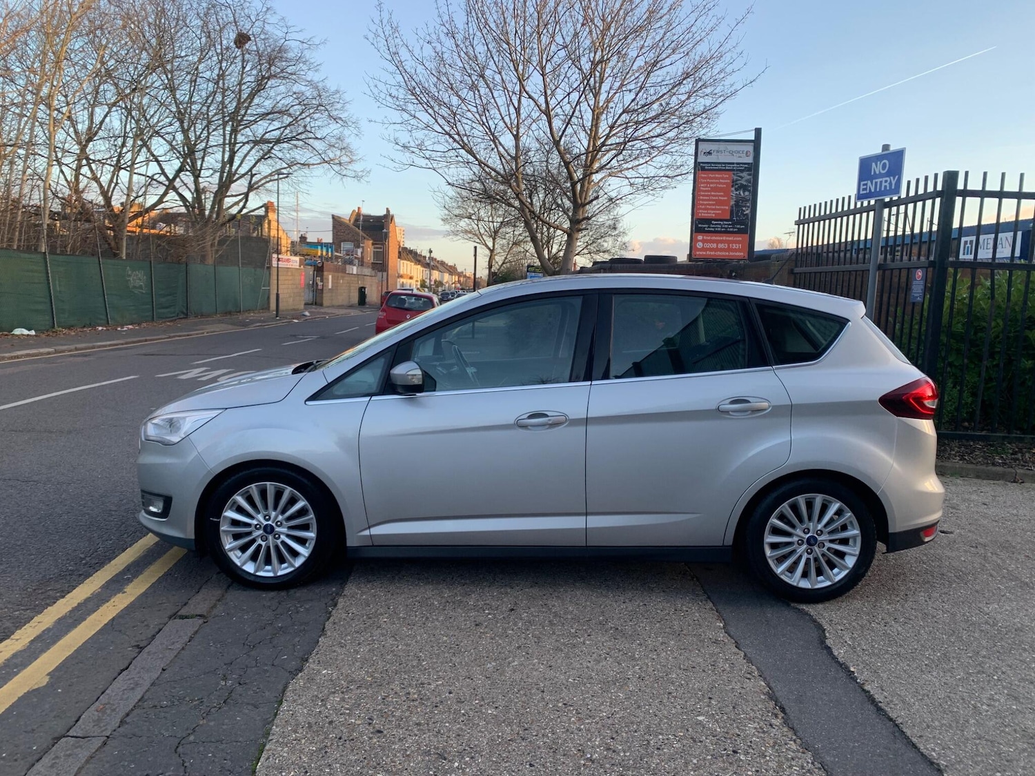 Used Ford C-Max 2018 for sale - 77927904: Photo 2
