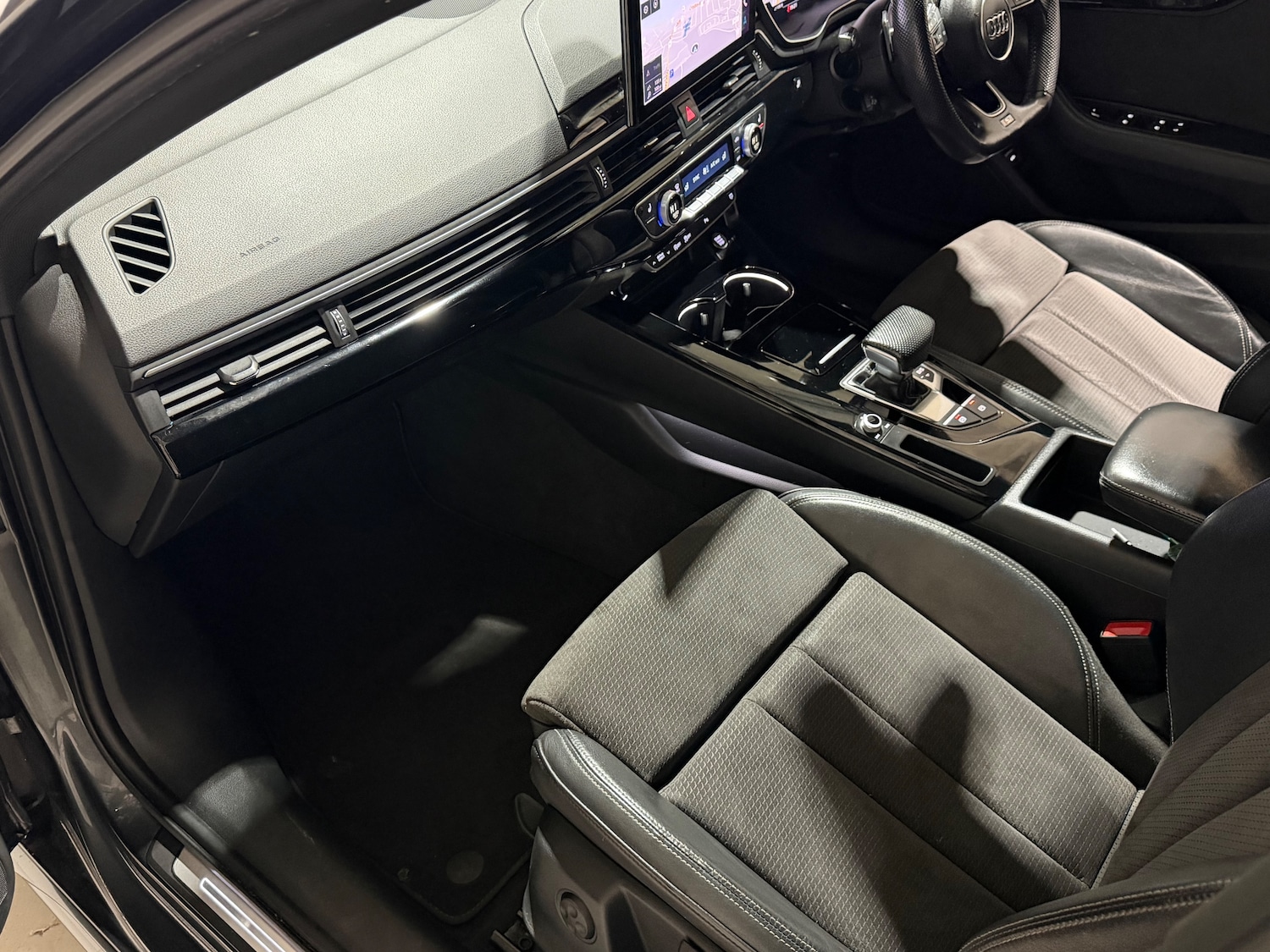 Used Audi A4 Avant 2019 for sale - 78036904: Photo 12