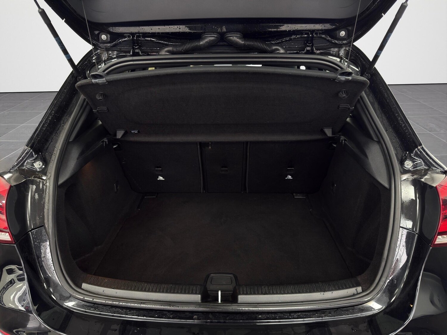 Used Mercedes-Benz A-Class 2018 for sale - 78002055: Photo 7