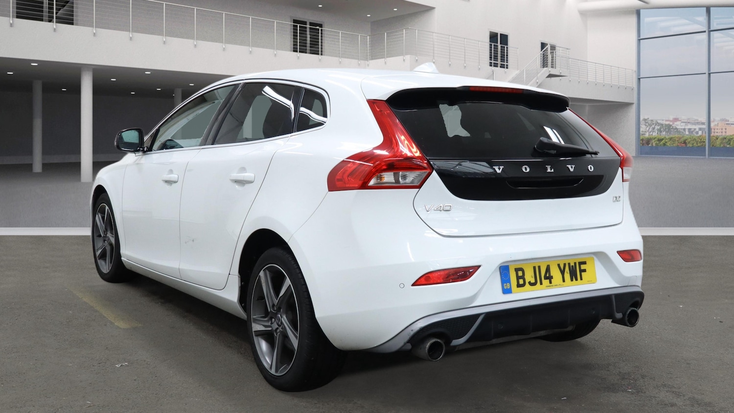 Used Volvo V40 2014 for sale - 78009263: Photo 4