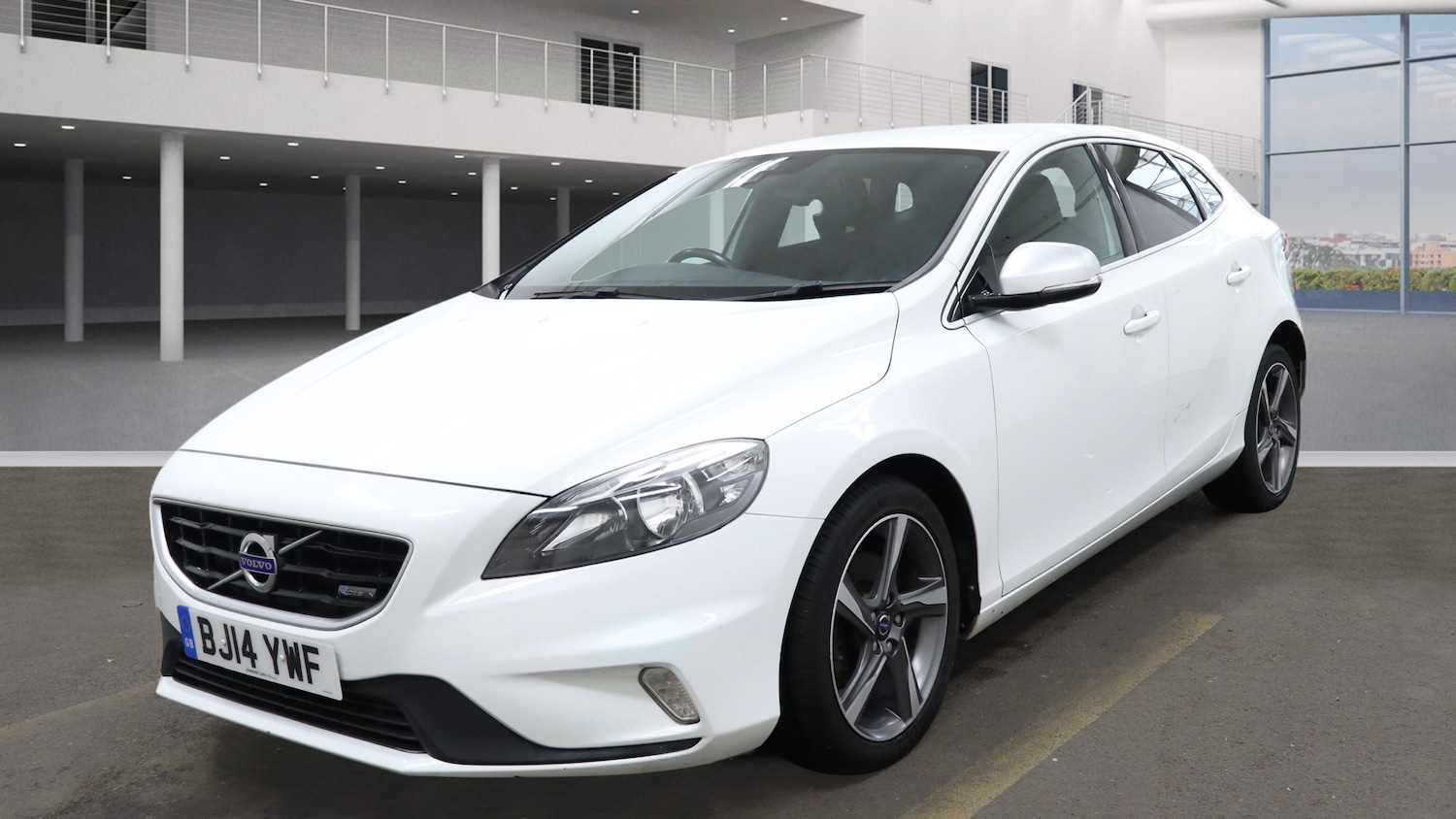 Used Volvo V40 2014 for sale - 78009263: Photo 6