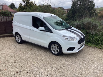 Used Ford Transit Courier 2021 for sale - 78251602: Photo