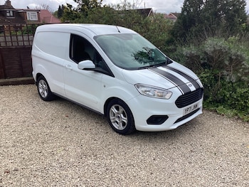 Used Ford Transit Courier 2021 for sale - 78251602: Photo