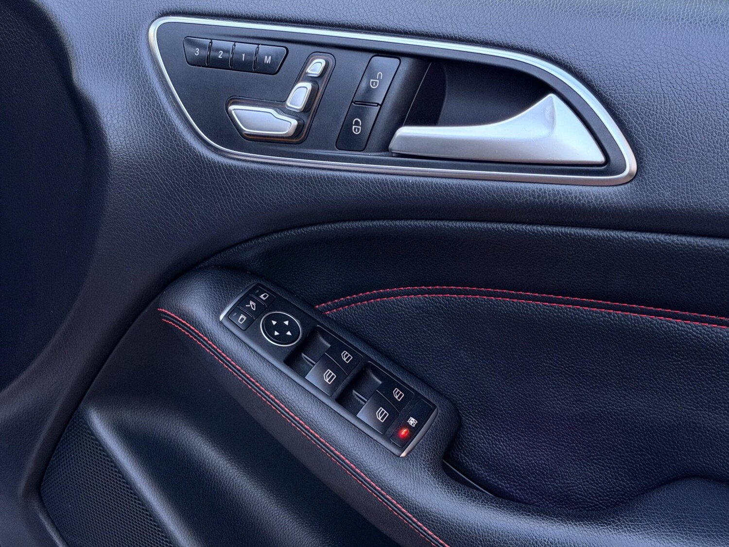 Used Mercedes-Benz B Class 2017 for sale - 78029260: Photo 8