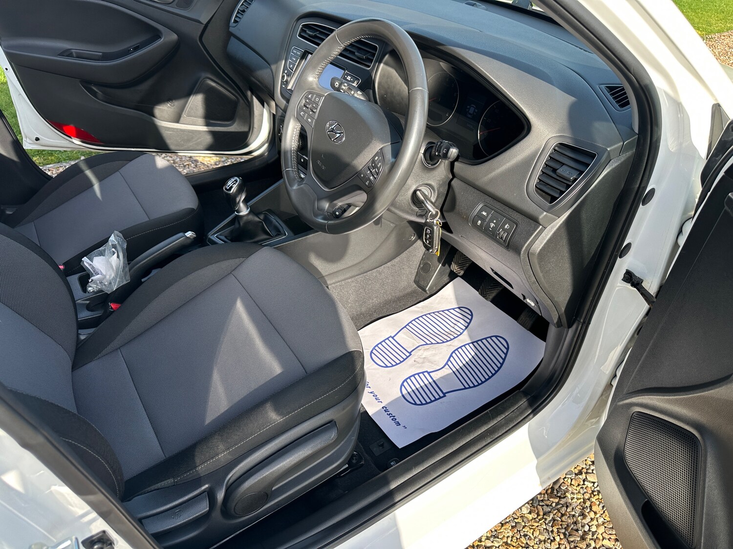 Used Hyundai i20 2018 for sale - 77733590: Photo 18