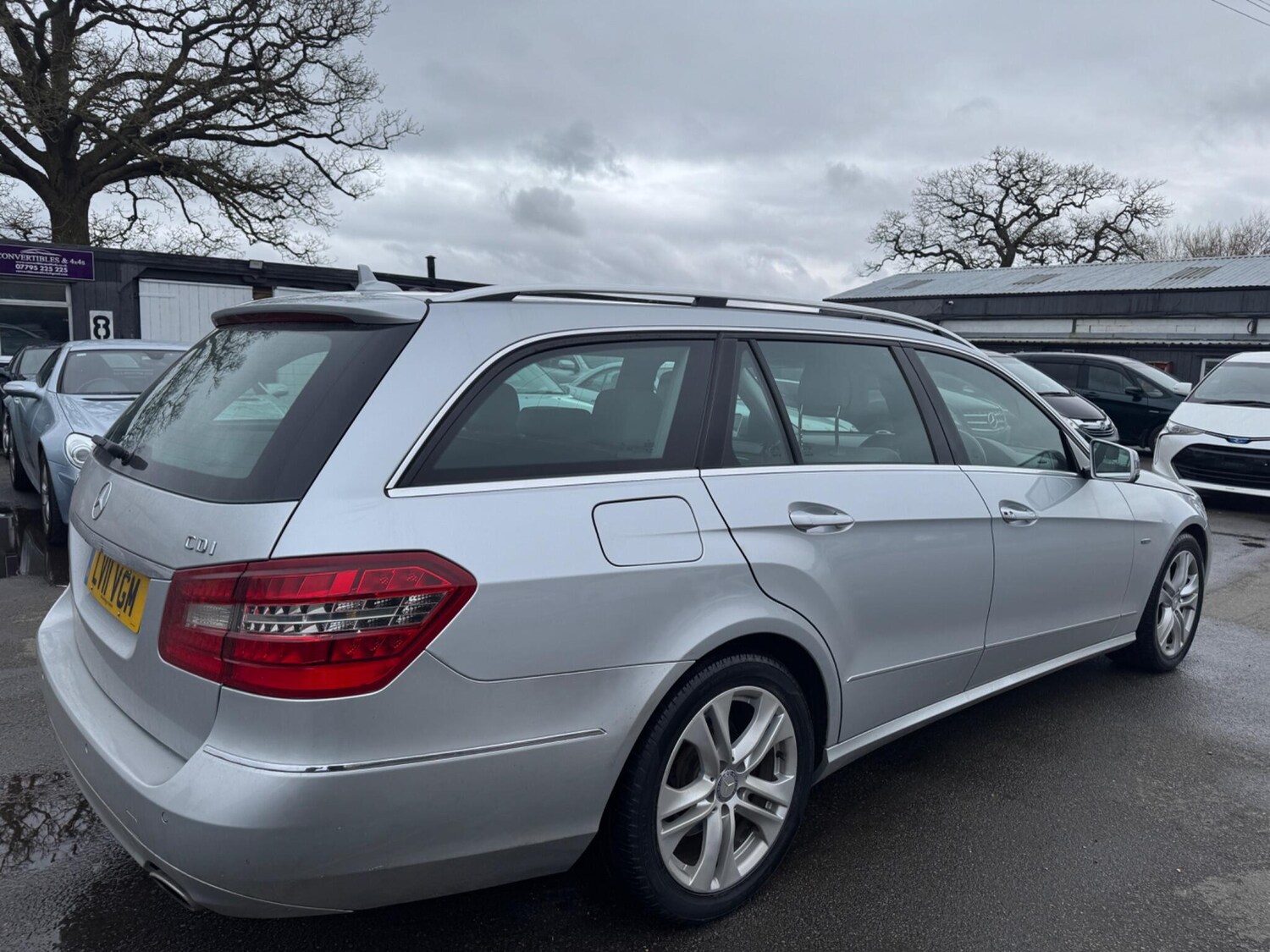 Used Mercedes-Benz E Class 2011 for sale - 77762598: Photo 6