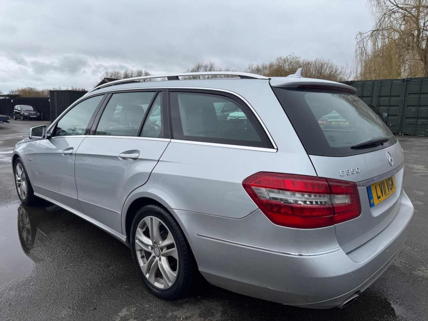 Used Mercedes-Benz E Class 2011 for sale - 77762598: Photo 8