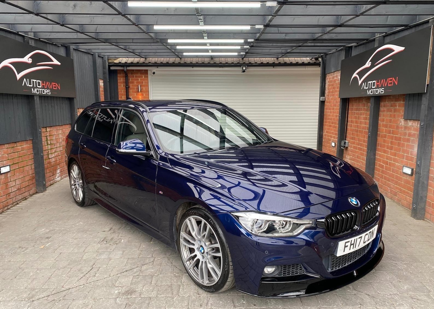 Used BMW 3 Series 2017 for sale - 78002113: Photo 2