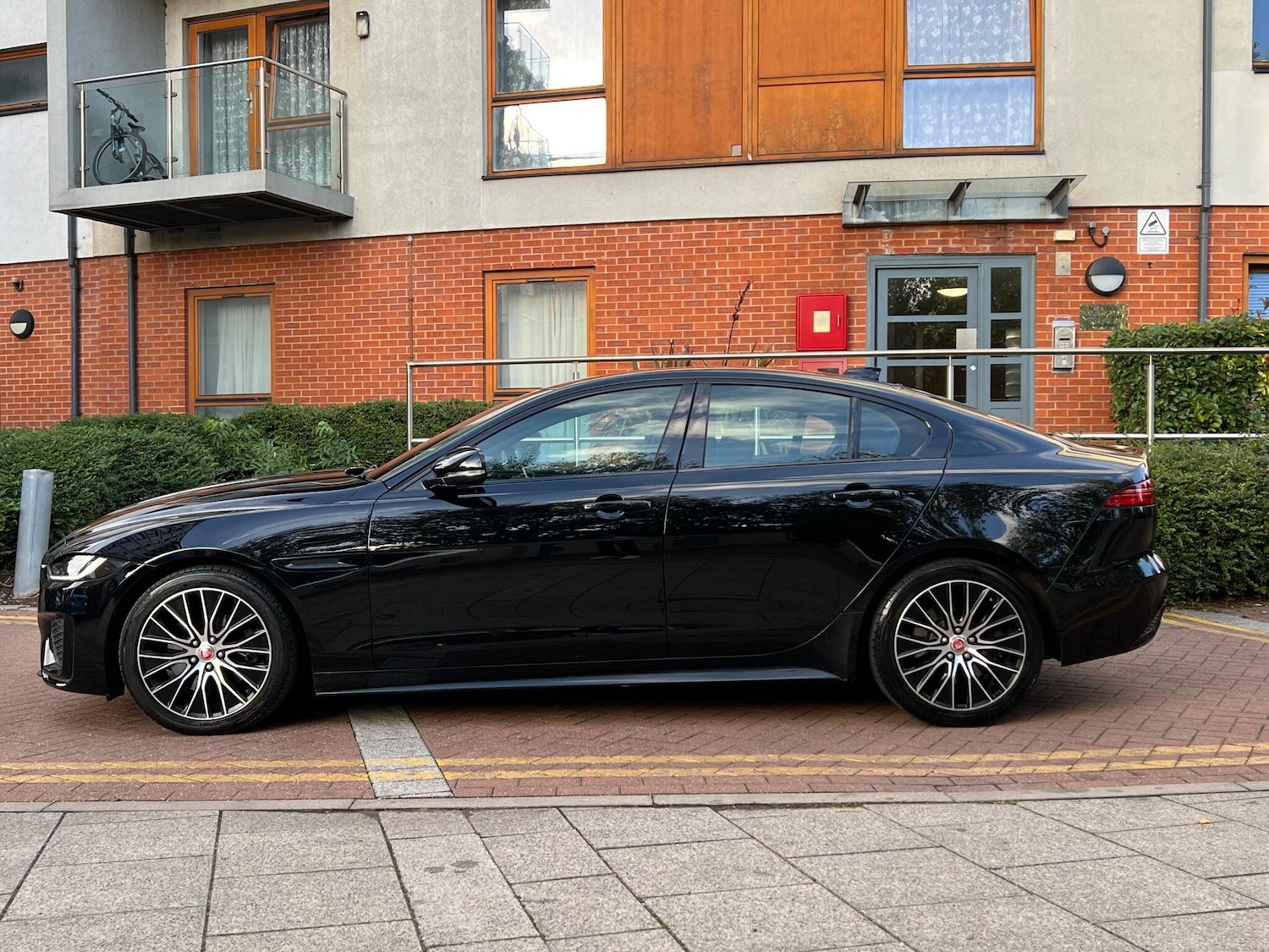 Used Jaguar XE 2019 for sale - 78029205: Photo 12