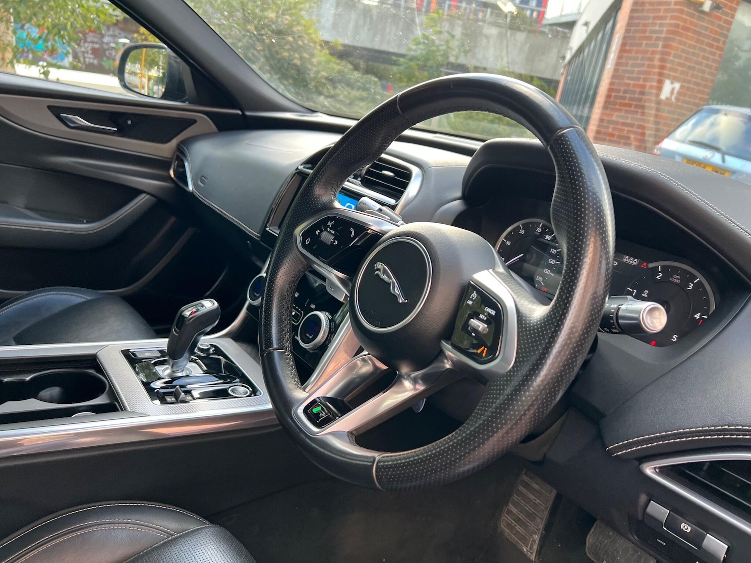 Used Jaguar XE 2019 for sale - 78029205: Photo 21