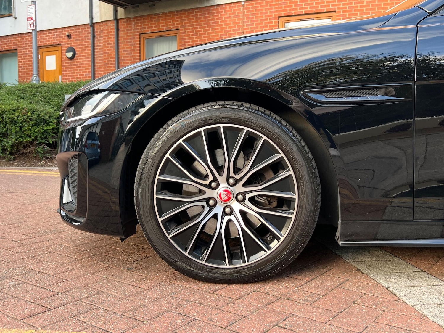 Used Jaguar XE 2019 for sale - 78029205: Photo 25