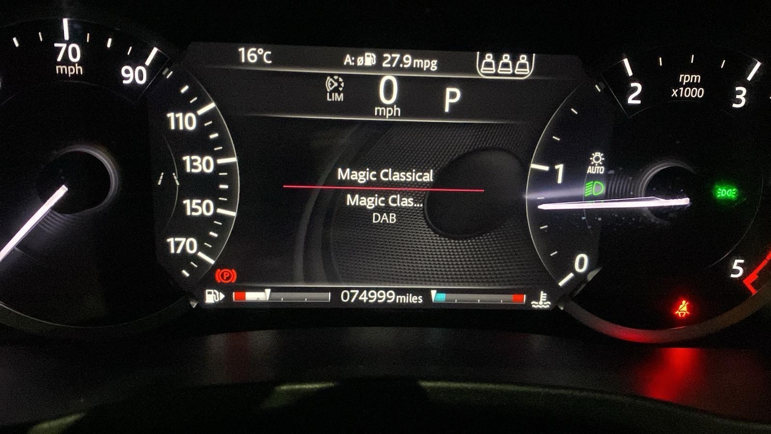 Used Jaguar XE 2019 for sale - 78029205: Photo 3