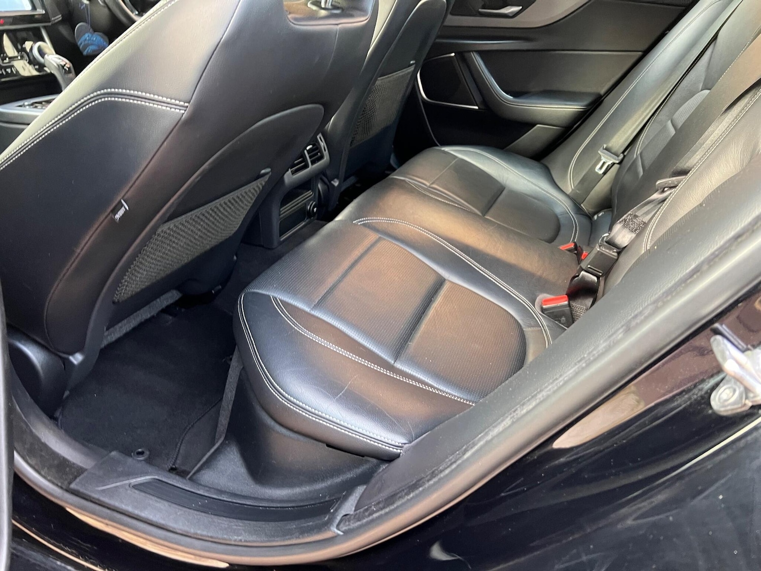 Used Jaguar XE 2019 for sale - 78029205: Photo 5