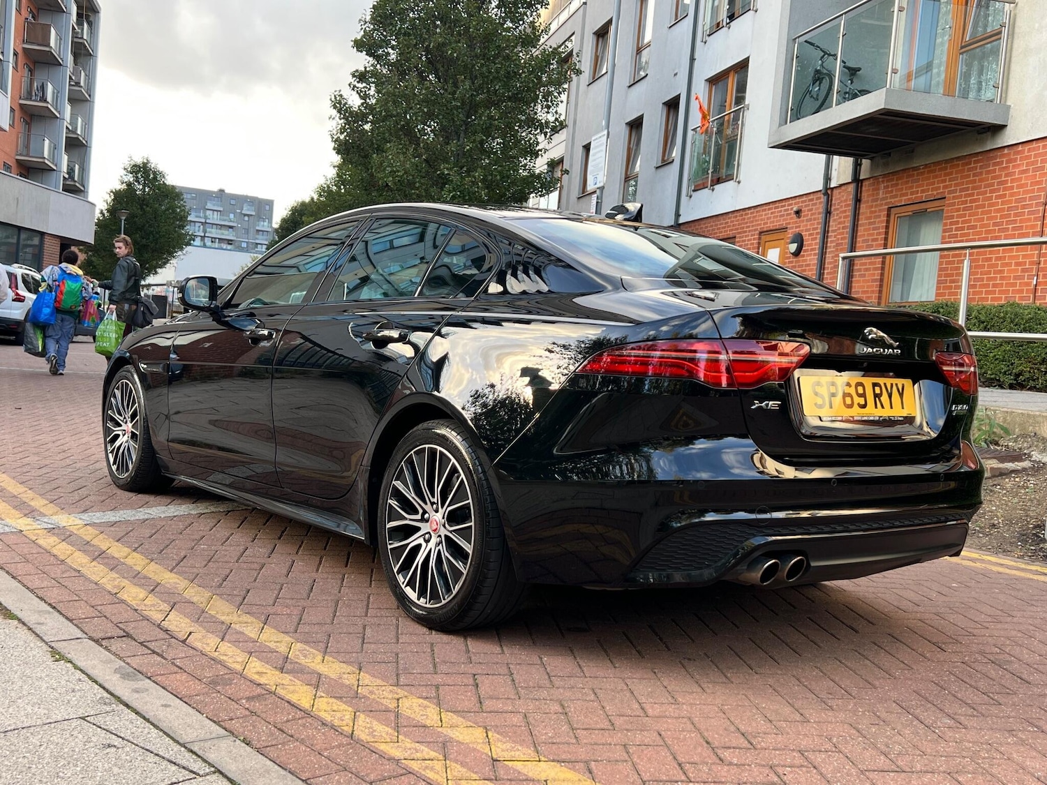 Used Jaguar XE 2019 for sale - 78029205: Photo 7