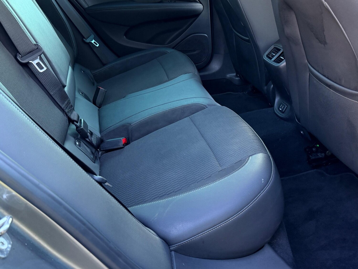 Used Vauxhall Insignia 2017 for sale - 78154775: Photo 25