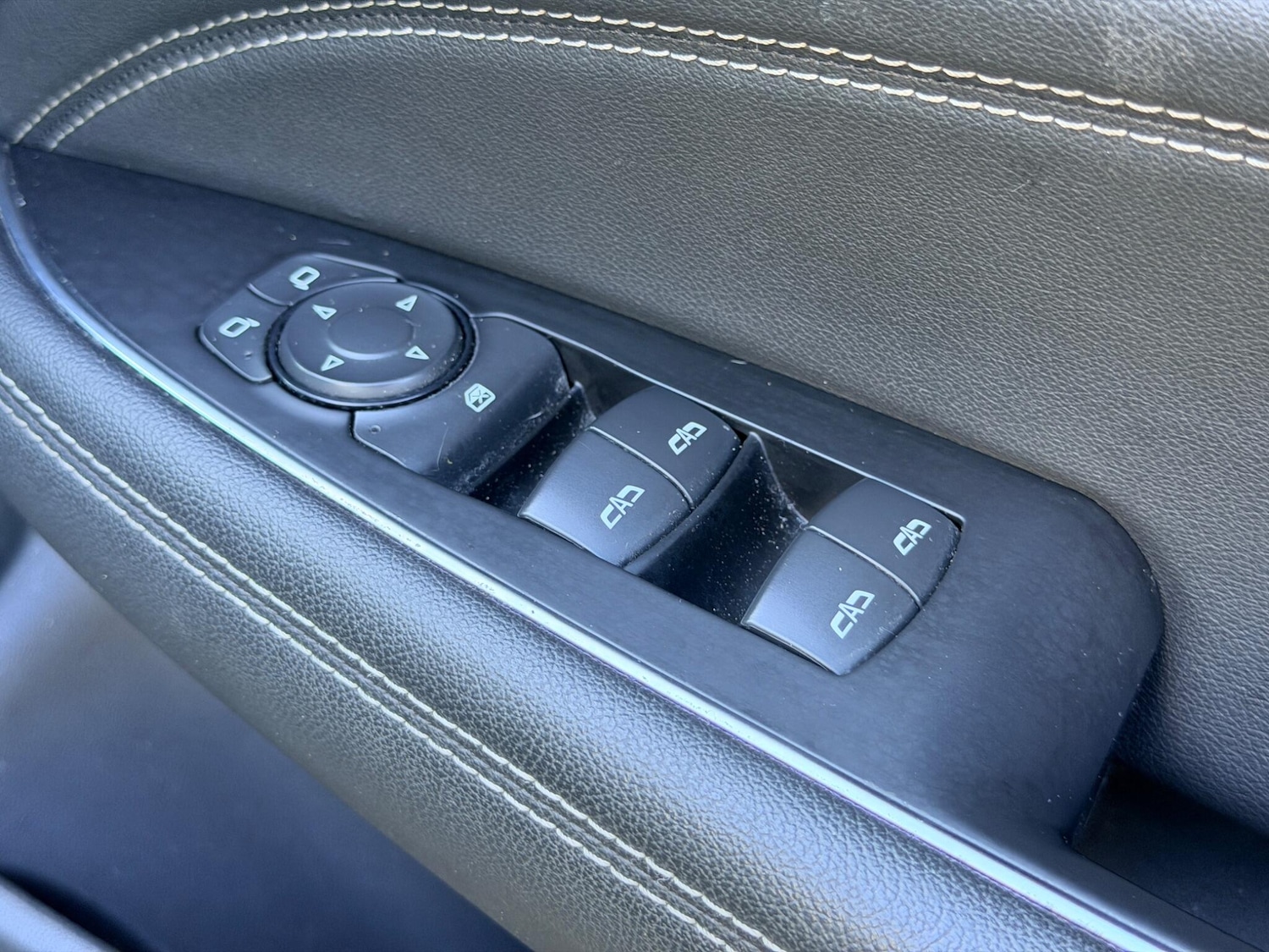 Used Vauxhall Insignia 2017 for sale - 78154775: Photo 7