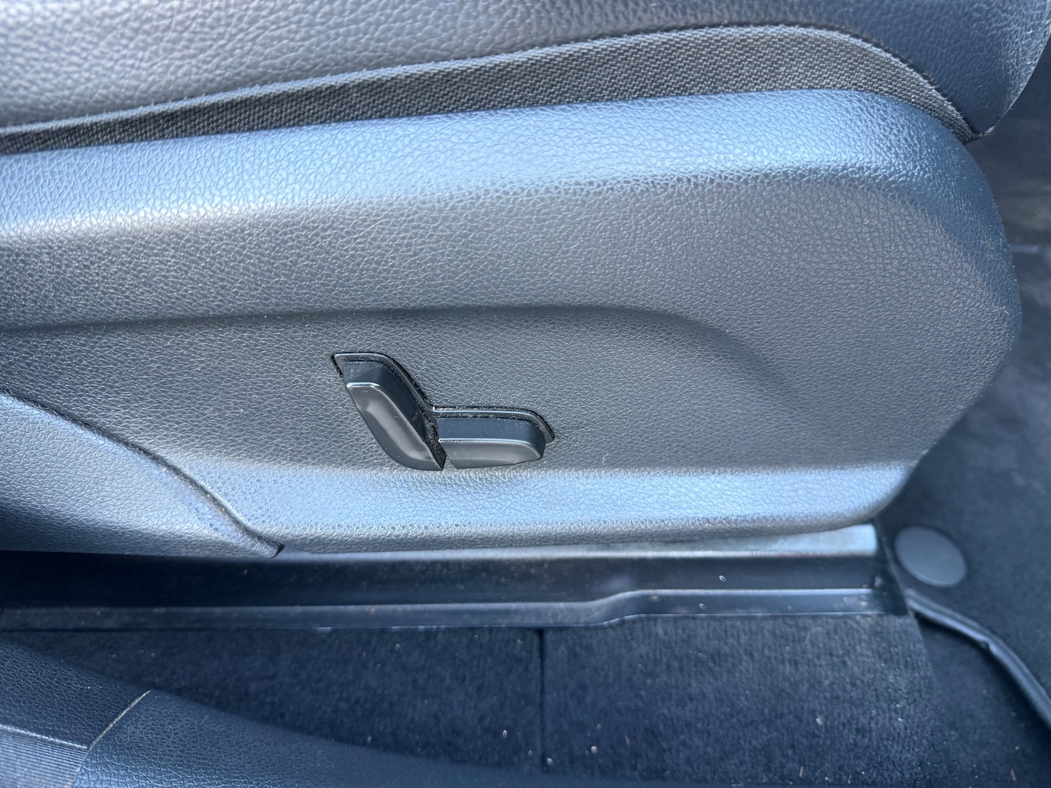 Used Mercedes-Benz GLC 2019 for sale - 78159184: Photo 3