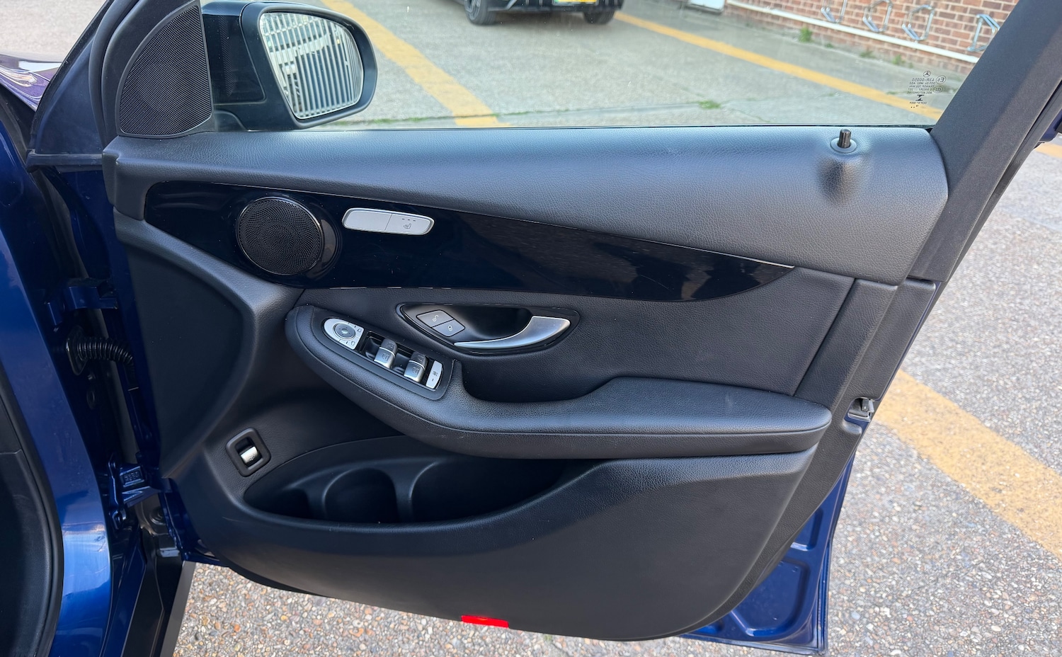 Used Mercedes-Benz GLC 2019 for sale - 78159184: Photo 4