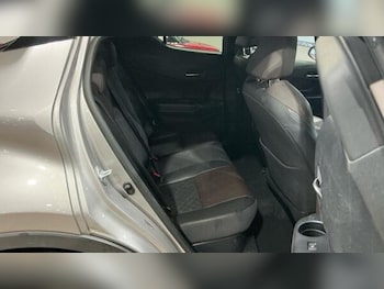 Used Toyota C-HR 2017 for sale - 79206236: Photo