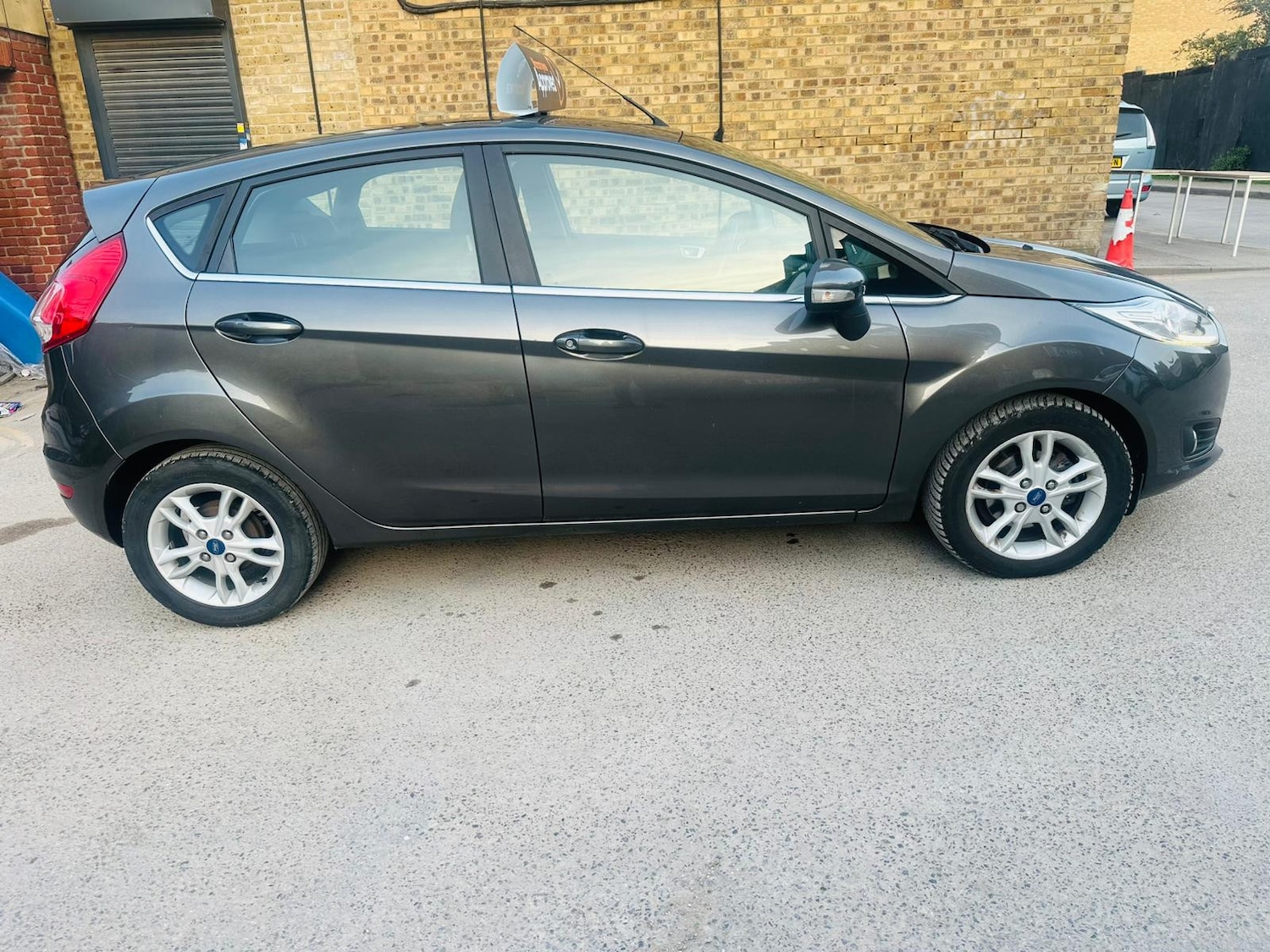 Used Ford Fiesta 2015 for sale - 78009313: Photo 4