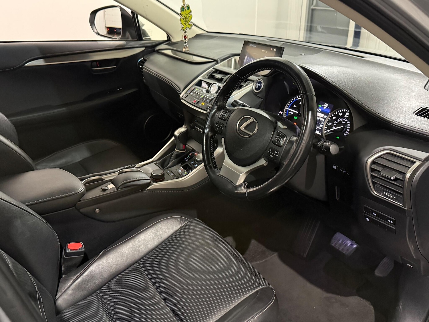 Used Lexus NX 2015 for sale - 77942322: Photo 11