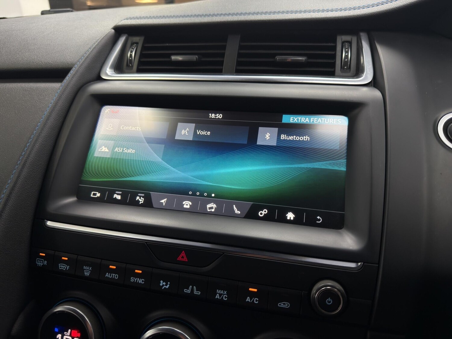 Used Jaguar E-Pace 2018 for sale - 77927679: Photo 22