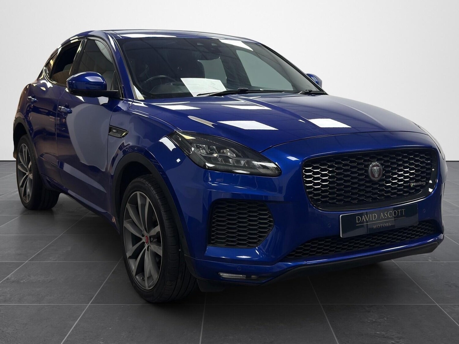 Used Jaguar E-Pace 2018 for sale - 77927679: Photo 3