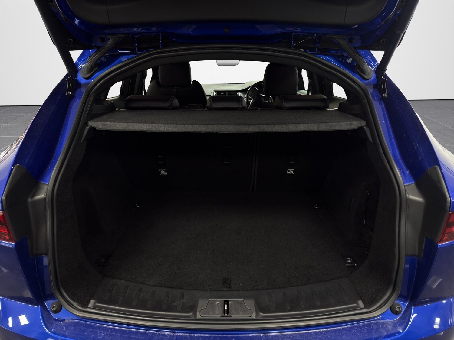 Used Jaguar E-Pace 2018 for sale - 77927679: Photo 7