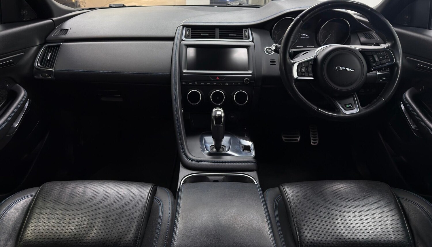 Used Jaguar E-Pace 2018 for sale - 77927679: Photo 8