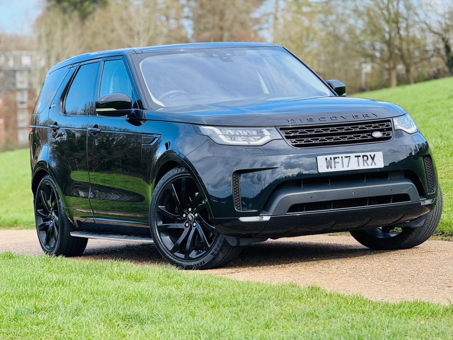 Used Land Rover Discovery 2017 for sale - 77927955: Photo 11