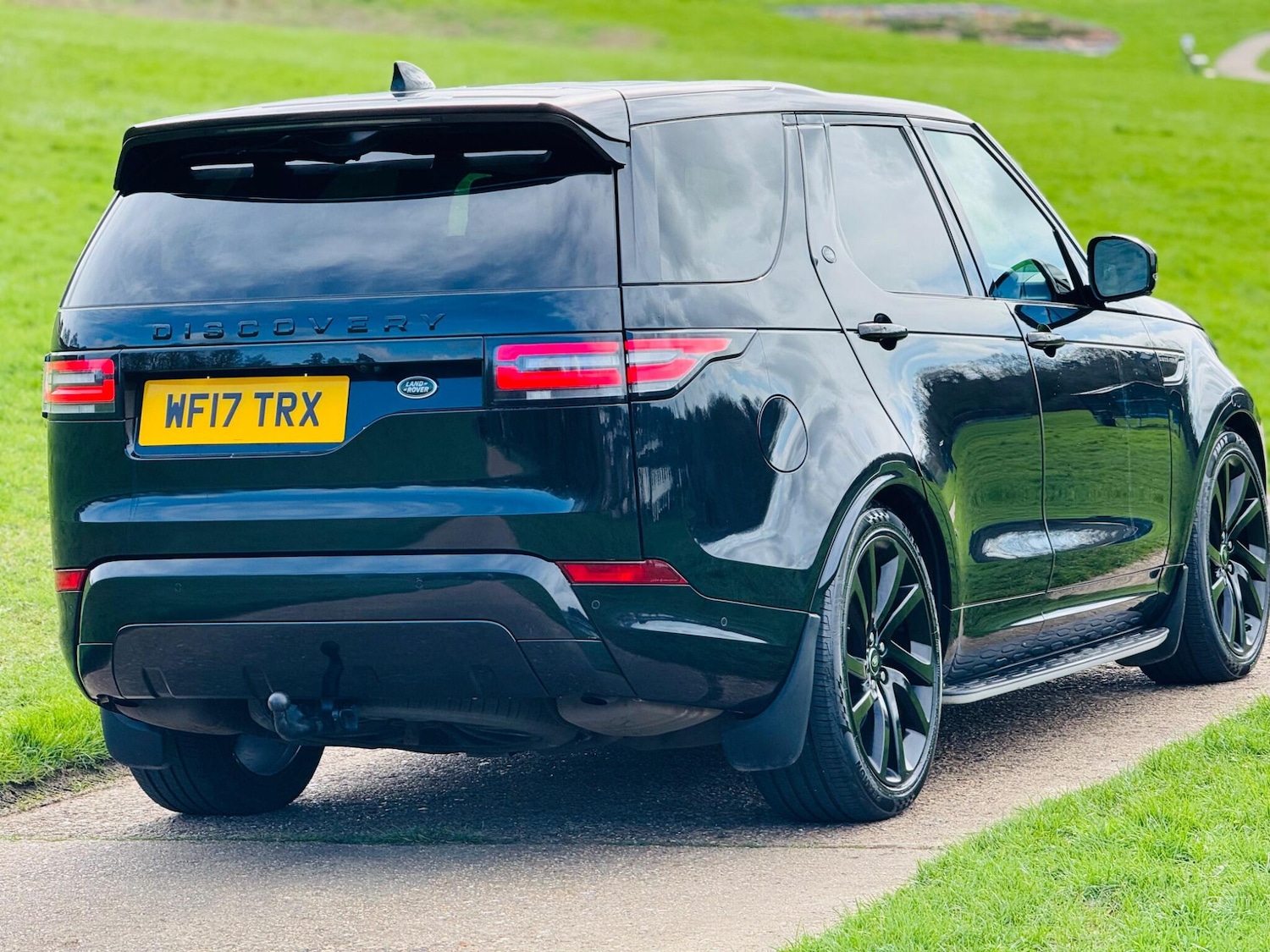 Used Land Rover Discovery 2017 for sale - 77927955: Photo 16