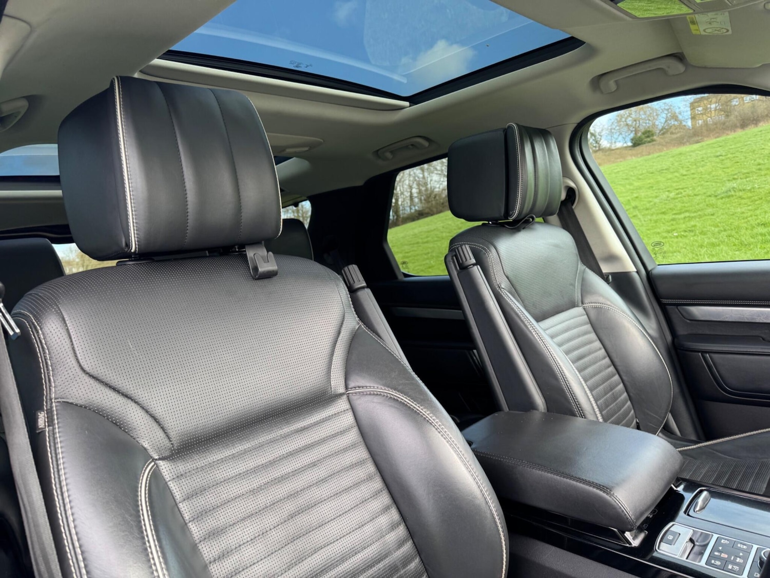 Used Land Rover Discovery 2017 for sale - 77927955: Photo 18