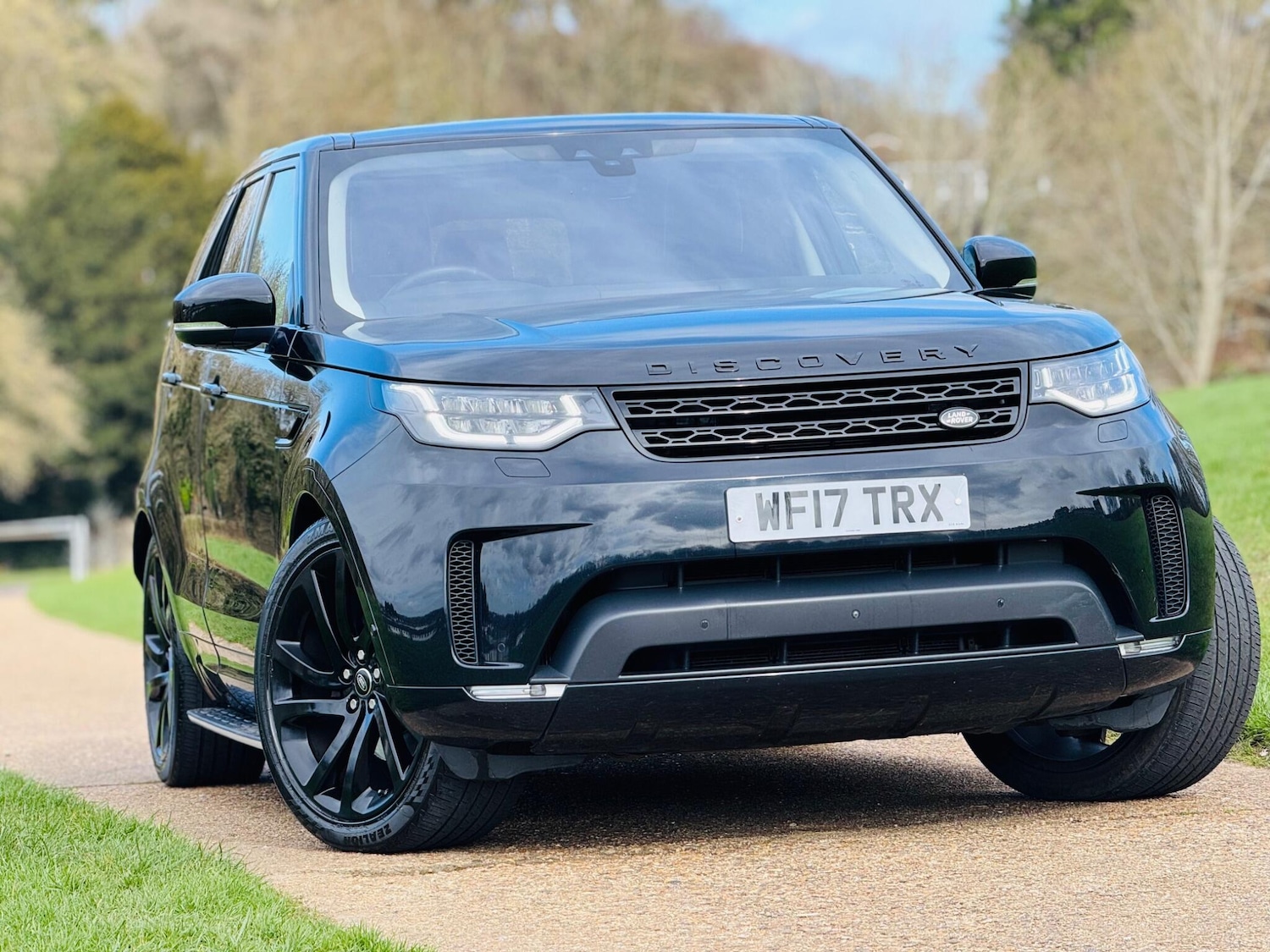 Used Land Rover Discovery 2017 for sale - 77927955: Photo 4