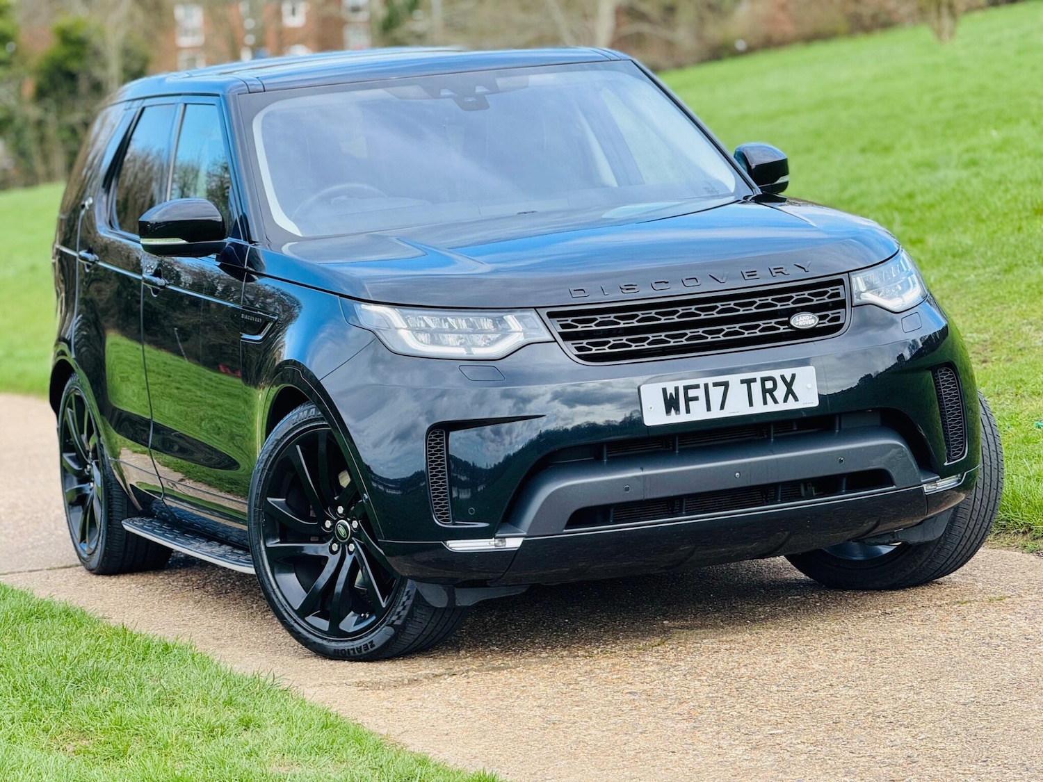 Used Land Rover Discovery 2017 for sale - 77927955: Photo 5