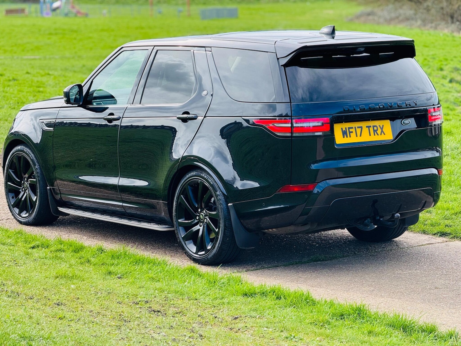 Used Land Rover Discovery 2017 for sale - 77927955: Photo 6