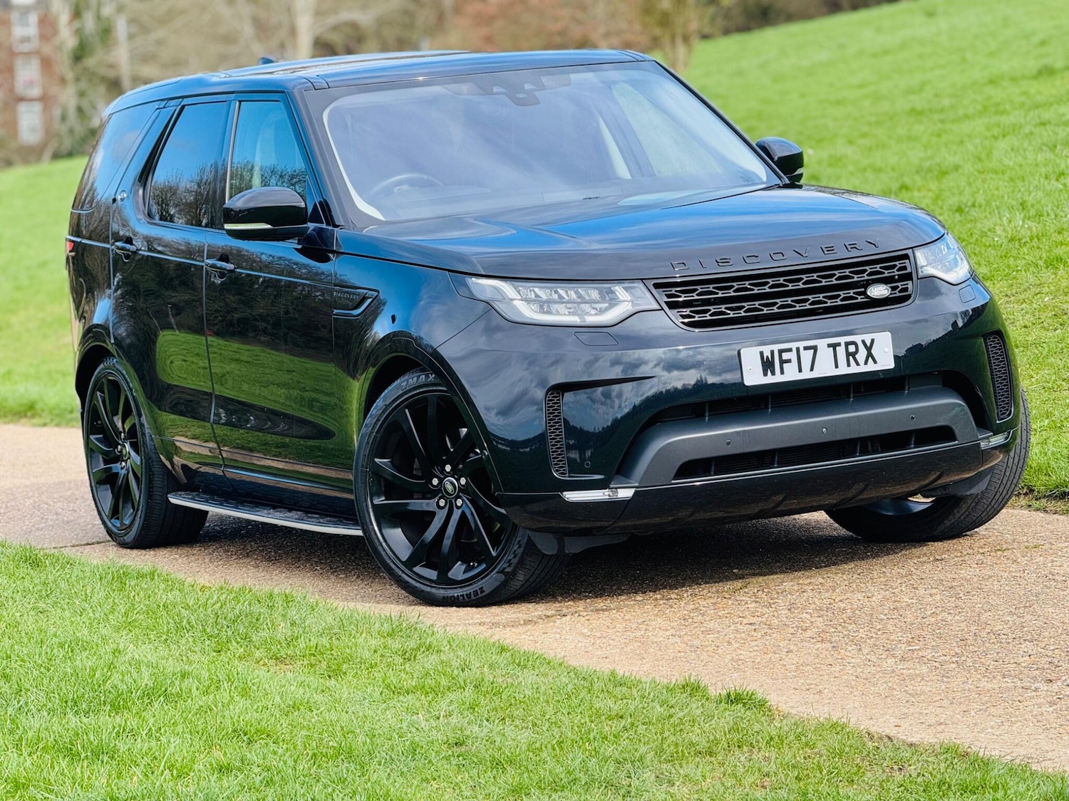 Used Land Rover Discovery 2017 for sale - 77927955: Photo 9