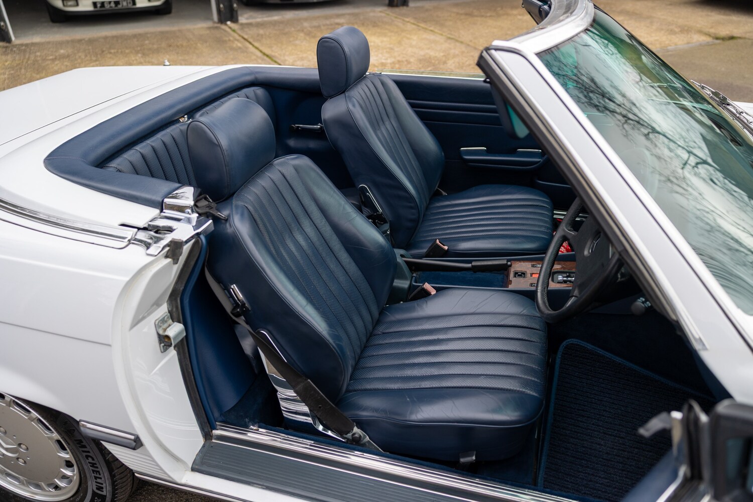 Used Mercedes-Benz SL for sale - 77927672: Photo 18