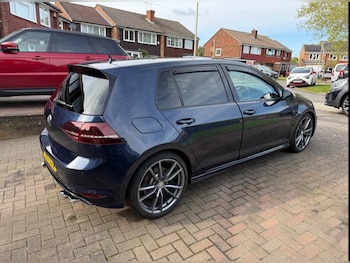 Used Volkswagen Golf 2017 for sale - 78482204: Photo