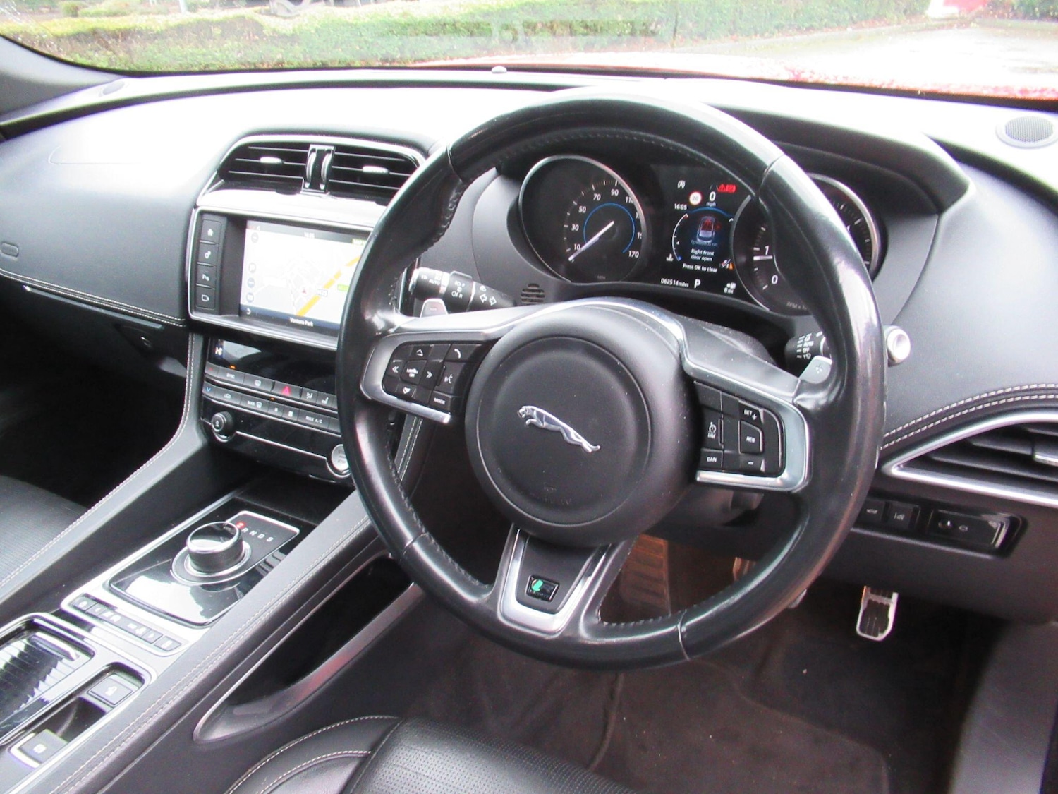 Used Jaguar F-Pace 2018 for sale - 78015781: Photo 9