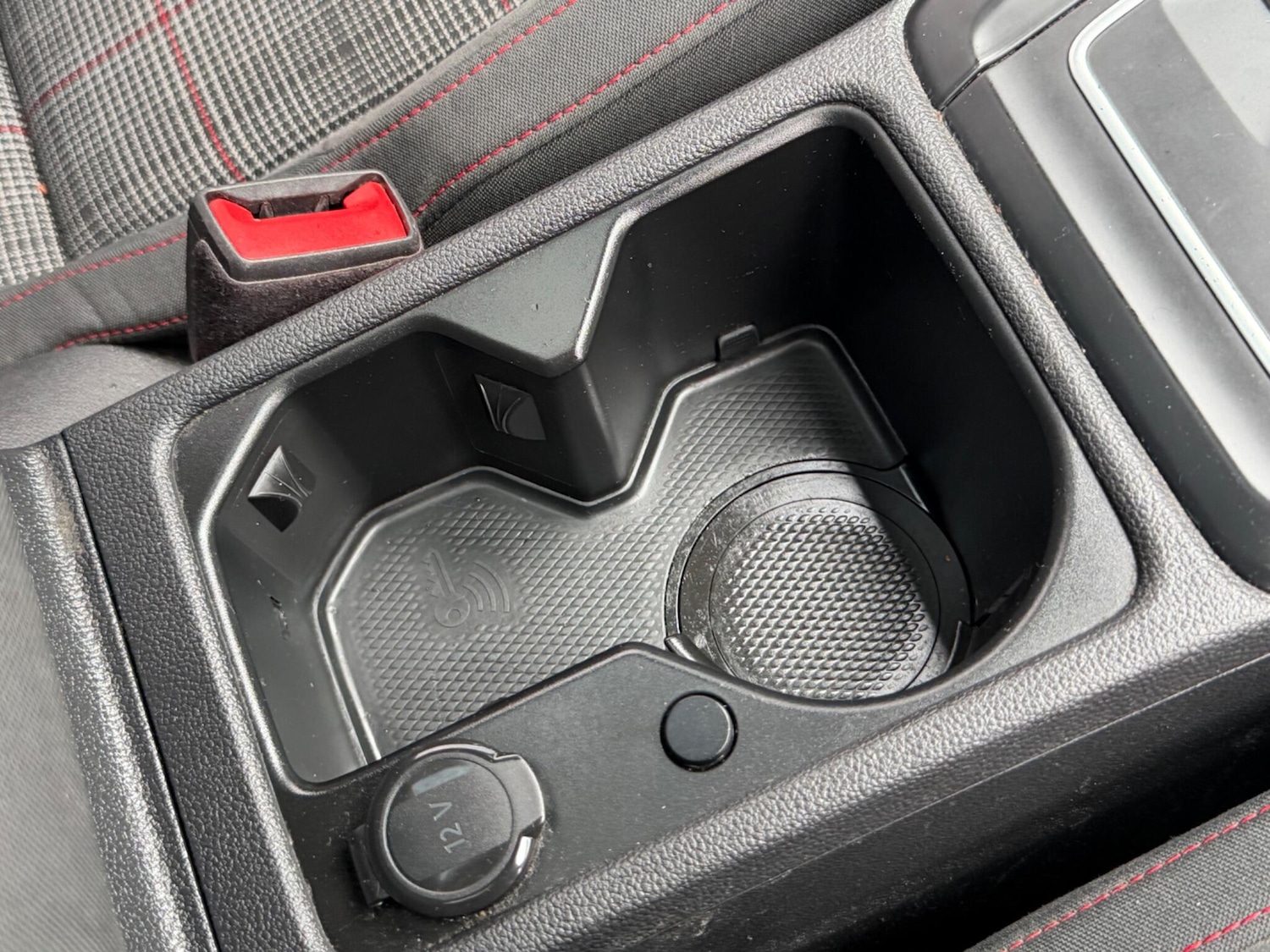 Used Volkswagen Golf 2020 for sale - 77942341: Photo 21